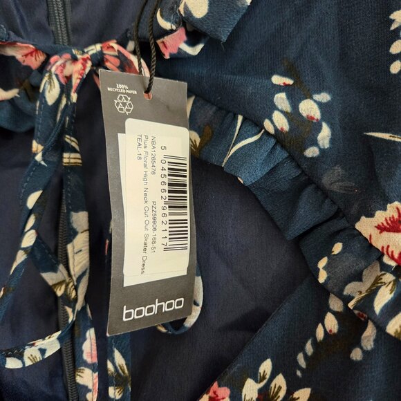 Boohoo Floral Dress Size 18 Blue Long Sleeve Tie Neck Ruffle A Line Cottage NWT - Picture 8 of 12